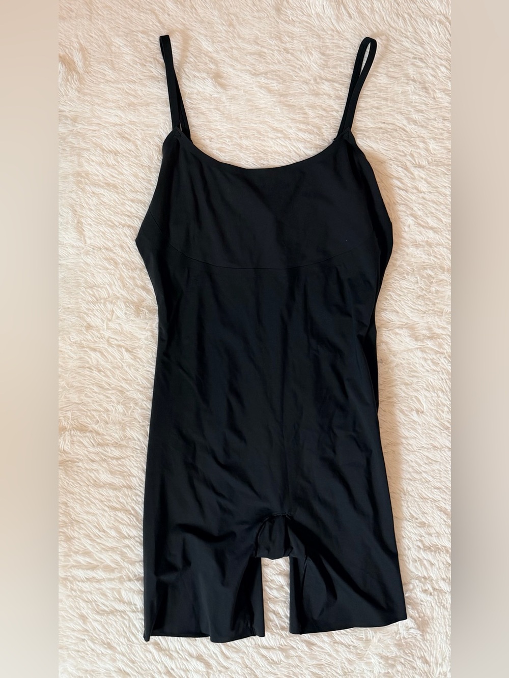 Spanx Trust Your Thinstincts Mid-Thigh Bodysuit (Style 2217)
